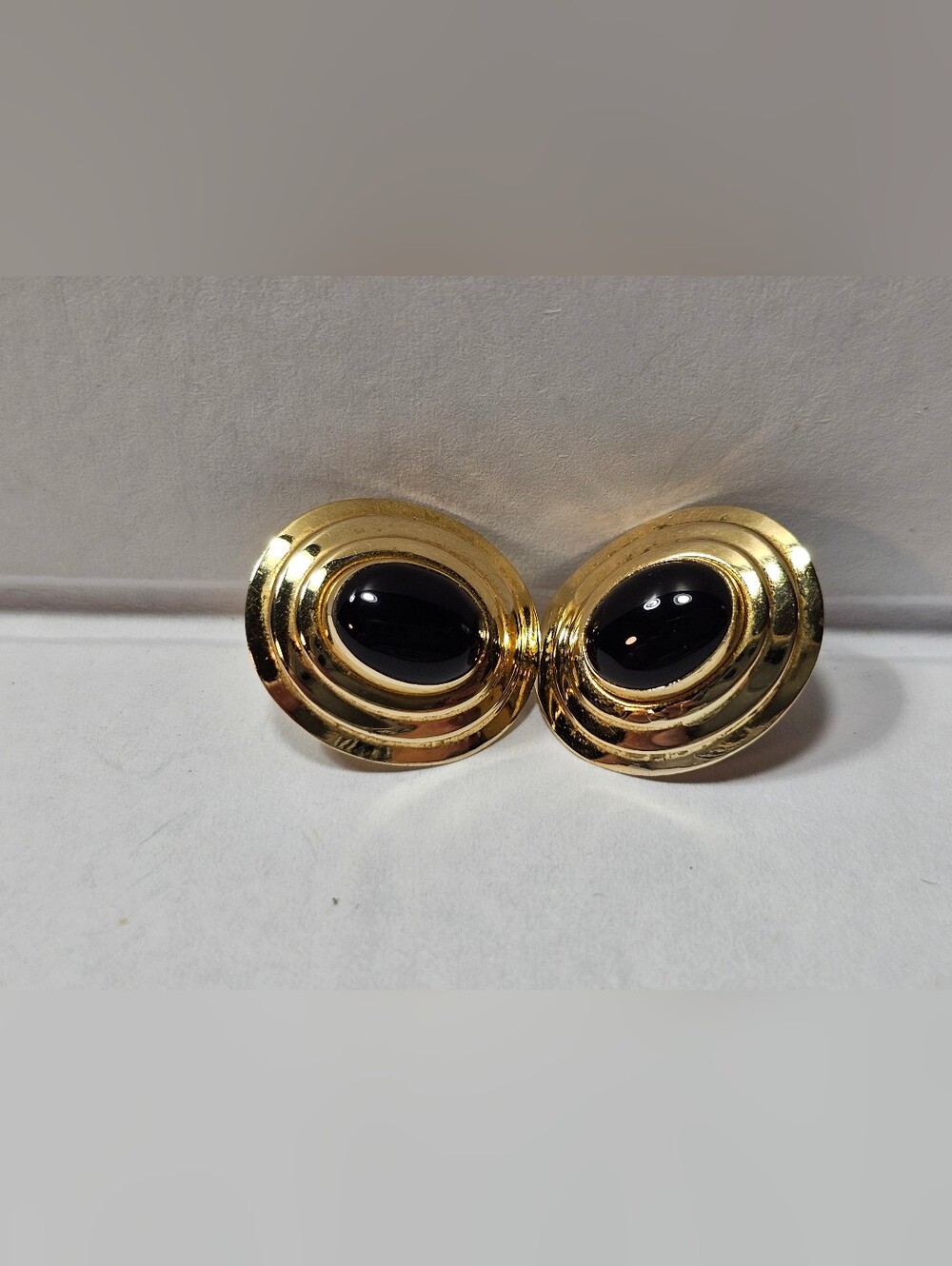 Vintage 14k Yellow Gold and Onxy Earrings